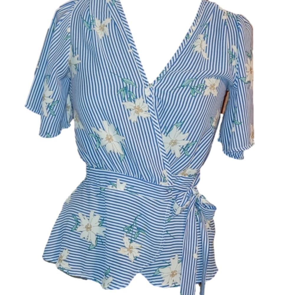 Gorgeous striped detailed with flowers blouse